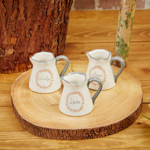 More Views    JUG MINI W/WREATH