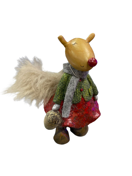 Resin Acorn Squirrel Asstd