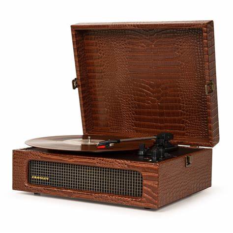 Crosley Voyager -  Brown